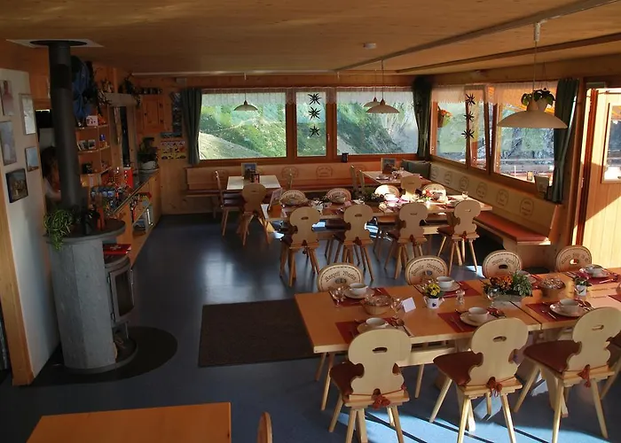 Berghaus Baregg Πανδοχείο *